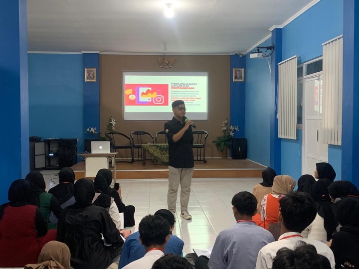 Dokumentasi narasumber dan tech educator 4